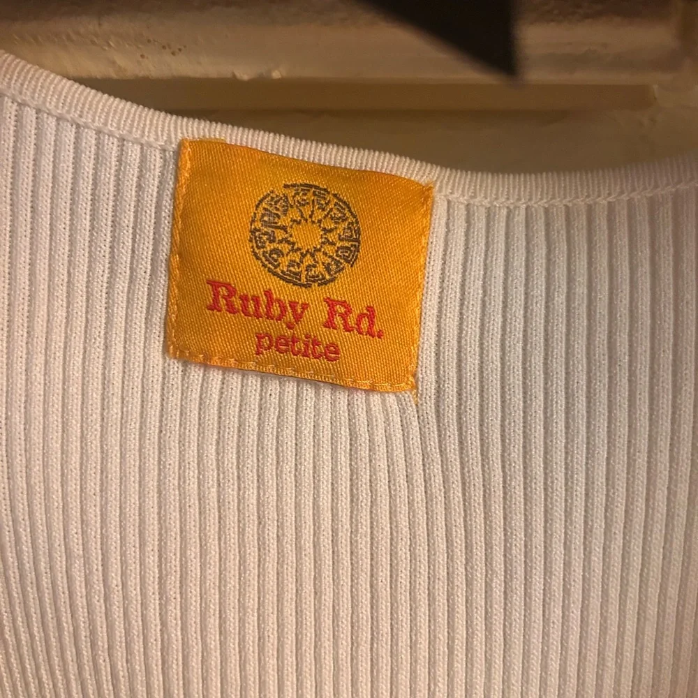 Ruby Rd. White Ribbed Top - Picture 3 of 5